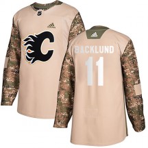 Youth Adidas Calgary Flames Mikael Backlund Camo Veterans Day Practice Jersey - Authentic